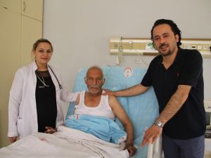 80 Yaşındaki Kanser Hastasına Cerrahi Operasyon