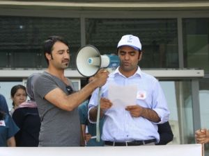 İdil’de Doktorlar 1 Günlük İş Bırakma Eylemi Başlattı