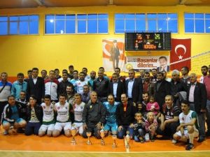 Başkanlık Voleybol Kupası Akçalar Spor’un
