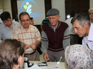 AK Parti’nin Ev Projesine Yoğun İlgi
