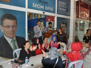 AK Parti Adayı Uslu, Seçim Çalışmalarını Finike Ve Kumluca’da Sürdürdü