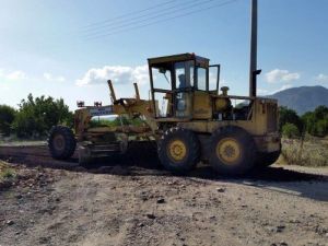 Yağmurda Bozulan Yollar Onarılıyor