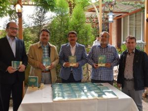 Yiğitbaşı Veli Hazretlerinin Hayatı Kitaplaştırıldı