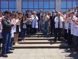 Tıp Fakültesi Hastanesi Çalışanları Saldırıyı Kınadı