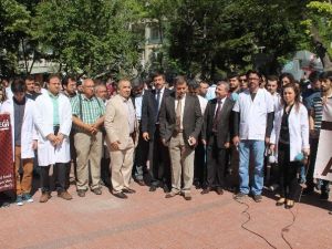 Konya’da Doktor Cinayetine Tepki