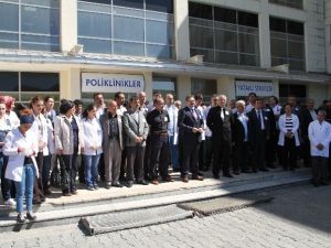Ardahan’da Sağlık Çalışanları Samsun’daki Saldırıyı Kınadı