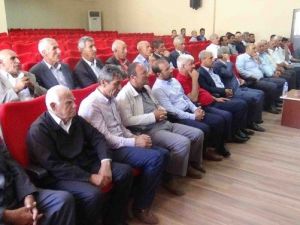 Kulp Kaymakamı Maraşlı Muhtarlarla Bir Araya Geldi