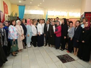 El İşi, Göz Nuru Eserlerin Sergisi