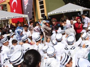 Aydın'da 75 Çocuk Erkekliğe İlk Adımını Attı