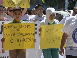 11 Yaşındaki Yavuz’dan Protestoya Damga Vuran Döviz