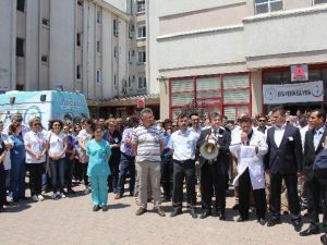 Bartın’daki Sağlık Çalışanlarından Op. Dr. Kamil Furtun’un Öldürülmesine Tepki