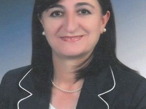 Doç. Dr. Ayfer Şahin’e Usus’ta Plaket