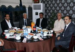 Başkan Apaydın Onuruna İftar Yemeği