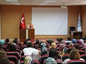 BEÜ’lü Öğrencilere ‘Sosyal Hizmet’ Anlatıldı