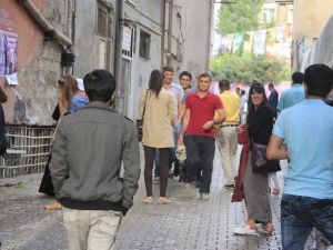 Hakkari 3 Ayrı Depremle Sarsıldı