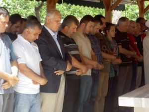 Eski Başkan Nazım Uzun Vefat Etti