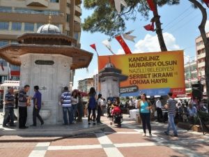 Berat Kandilinde Lokma ve Şerbet İkramı