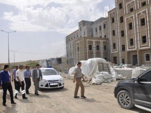 Kaymakam Ayca Ve İl Sağlık Müdürü Bodakçı, Hastane İnşaatında İncelemelerde Bulundu