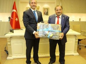 Şahinbey’den Muhtarlara Diz Üstü Bilgisayar