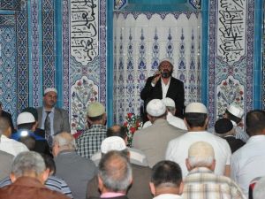 Edremit’te Kandil İçin Kur’an Ziyafeti