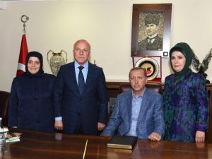 Cumhurbaşkanı Erdoğan Erzurum Büyükşehir Belediyesi’ni Ziyaret Etti