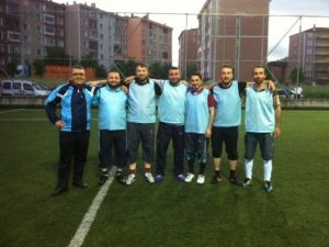 Kartepe’de Kurumlar Arası Futbol Turnuvası Start Aldı