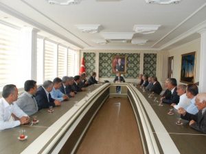 Samsatlı Muhtarlardan Vali Demirtaş’a Hizmet Teşekkürü