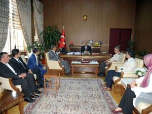 Vali Nayir’den Sigarayı Bırakanlara Teşekkür Belgesi