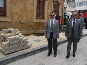 Yozgat Lise Caddesinde Kaldırımlar Ramazan’dan Önce Tamamlanacak