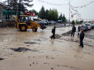 Erciyes Kayak Merkezi’nin Yolu Ulaşıma Kapandı