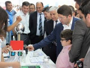 Gazi Ortaokulu’ndan Bilim Fuarı
