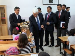 Karaman’da Öğrencilere Kuru Üzüm Dağıtıldı