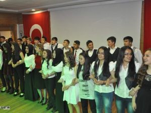Yozgat Atatürk Anadolu Lisesinden Yıl Sonu Gösterisi Büyük Beğeni Topladı