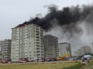 Gaziantep’te Çatı Yangını Korkuttu