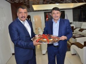 Tanrıverdi, Başkan Gürkan’ı Ziyaret Etti