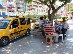 Aydın’da Taksiciler Direksiyon Değil Zar Sallıyor