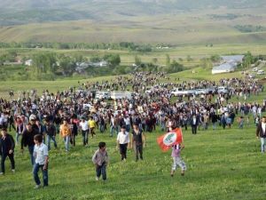YPG’li Özkur Toprağa Verildi