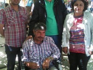 Giresun’dan Gelip Tatvan’daki Engelliyi Kucakladılar