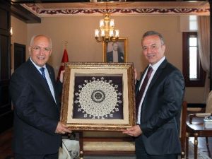 Yaşar’dan Afyonkarahisar Valisine Ziyaret