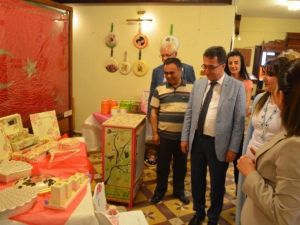 Ahşap Boyama Kursu Sergisi Açıldı