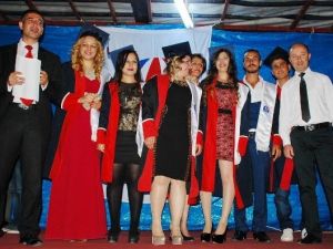 Nizip Meslek Yüksekokulunda Mezuniyet Coşkusu