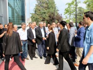 Bakan İslam Arifiye İlçesini Gezdi