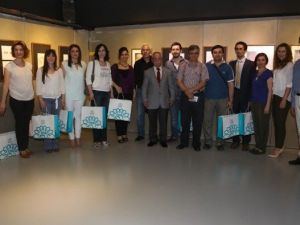 “Herkese Bir Duvar” Sergisi