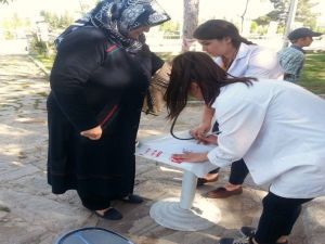 Gediz Shmyo Öğrencilerinden Sağlık Taraması
