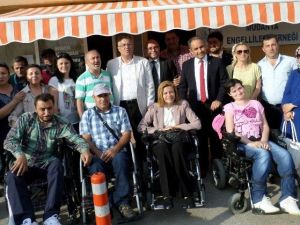 Bennur Karaburun’dan Mudanya Engelliler Derneği Ziyareti