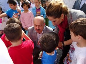 Miniklere Diş Taraması