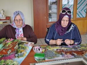 Sorgun’da Ev Hanımları Rölyef Kursuna Yoğun İlgi Gösteriyor