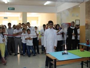 Bucak TOKİ Ortaokulu, TÜBİTAK Bilim Fuarı’nı Açtı