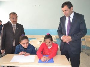 Engelleri Aşan, Örnek Okul