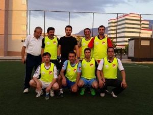 Okullar Arası Futbol Turnuvası Başladı